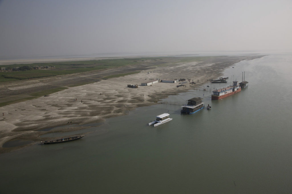 One health_Friendship Hospital Boat_Yann Arthus