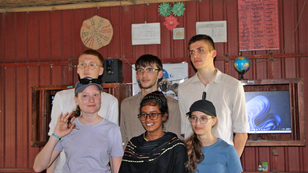 Students and teachers observed the ICT-aided, solar powered teaching methods in Friendship's dismantlable char schools. © Friendship